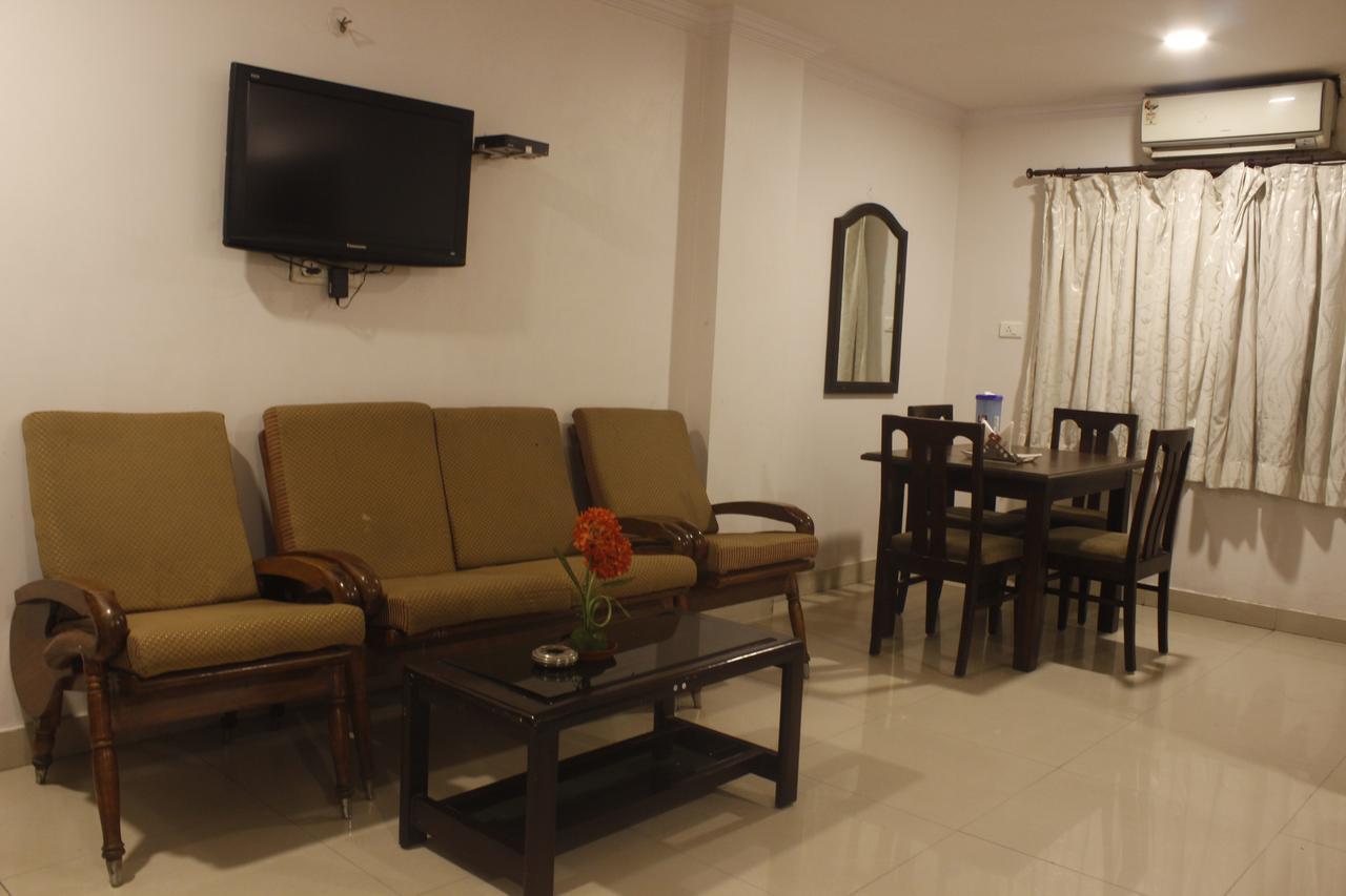 Hotel Chandra'S วิสาขปัตนัม ภายนอก รูปภาพ